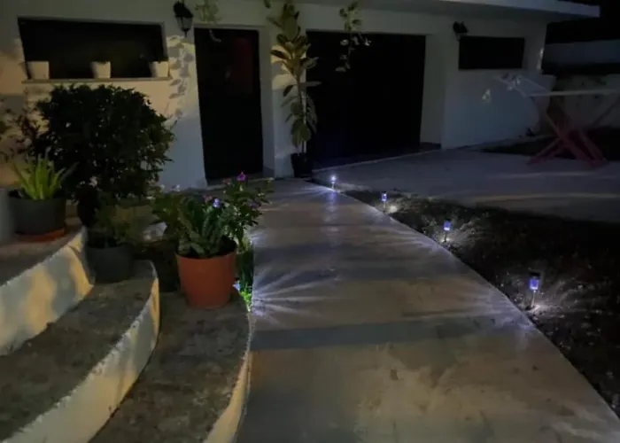 Pensjonat Lovely 1bedroom Unit With Free Parking *