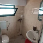 Lovely 1bedroom Unit With Free Parking Vlore