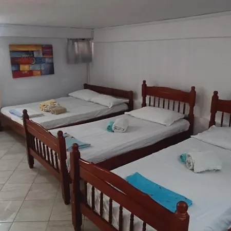 Πανσιόν Lovely 1bedroom Unit With Free Parking