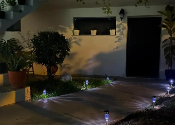 Lovely 1bedroom Unit With Free Parking Vlore